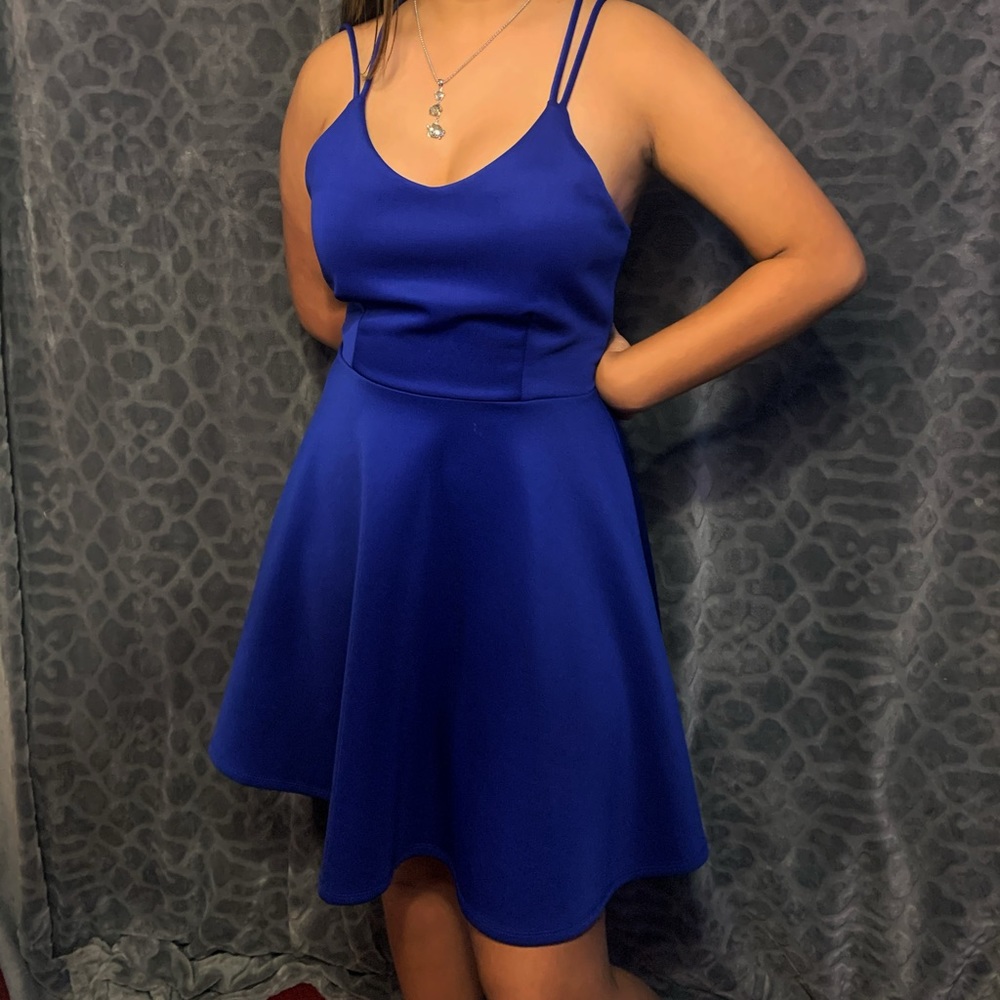 Blue mini silhouette dress 💙